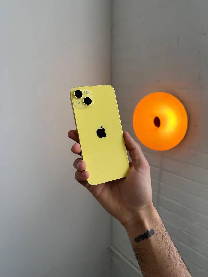 八爪鱼开箱视频下载苹果版:黄色版 iPhone 14/14 Plus 手机开箱视频和图片曝光-第1张图片-太平洋在线下载